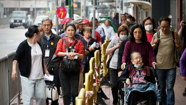 幾百元的“低價旅行團”涌入香港