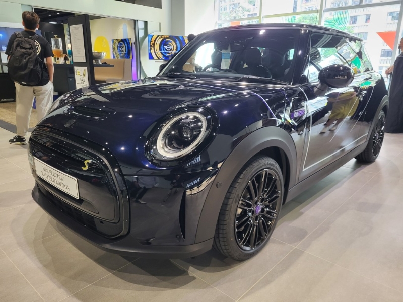 MINI Electric Cooper SE Mayfield Edition特別版