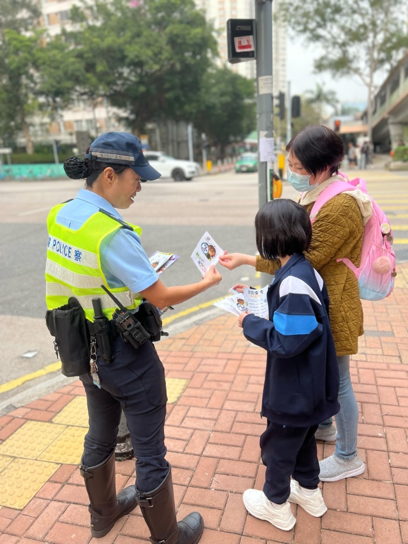 交通部一連串教育宣傳活動，牽涉行人的嚴重或死亡交通意外數字，今年第三季較去年同期大跌5成。