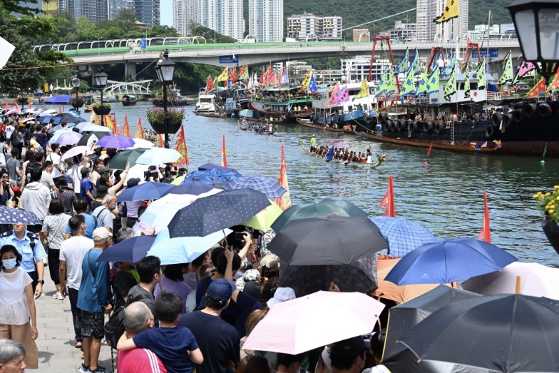 去年在香港仔舉辦的“2023香港仔龍舟競(jìng)渡大賽”。 資料圖片