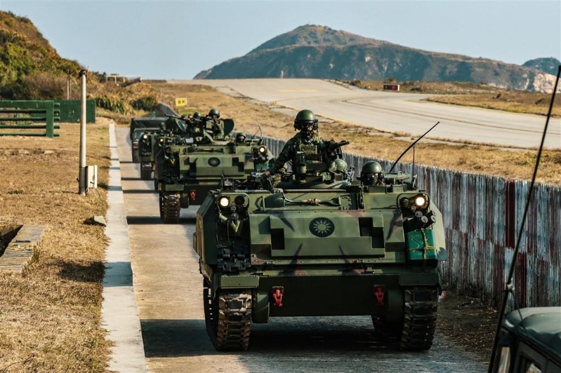 臺軍人力吃緊，臺軍人力短缺已是長年問題，志愿役人數去年6月底更是降到15萬人，為2018年后新低。